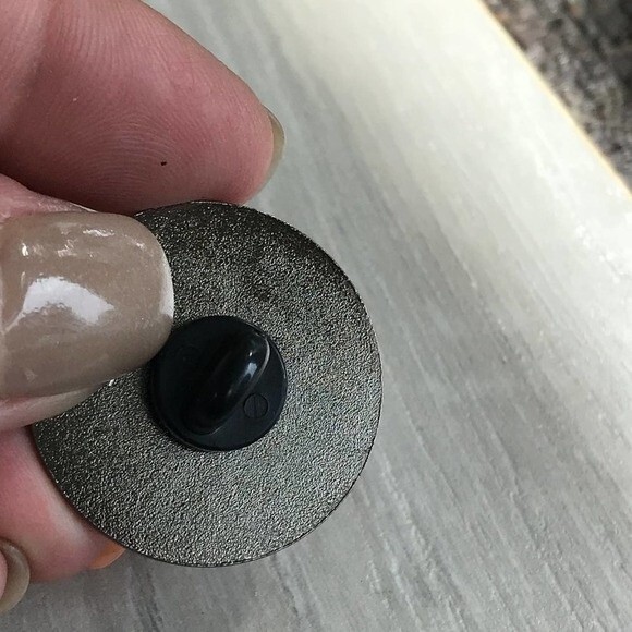 ROLLING STONES Classic Rock Band Collectible Enamel Pin - NEW! 808 - Picture 7 of 8